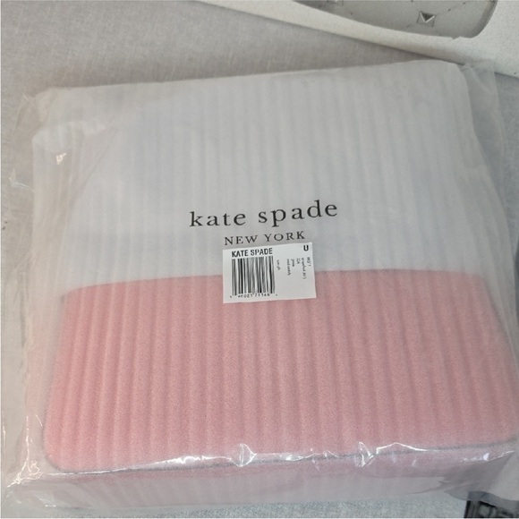 Kate Spade Ginnie Crossbody Bag in Grapefruit Soda - Picture 6 of 7